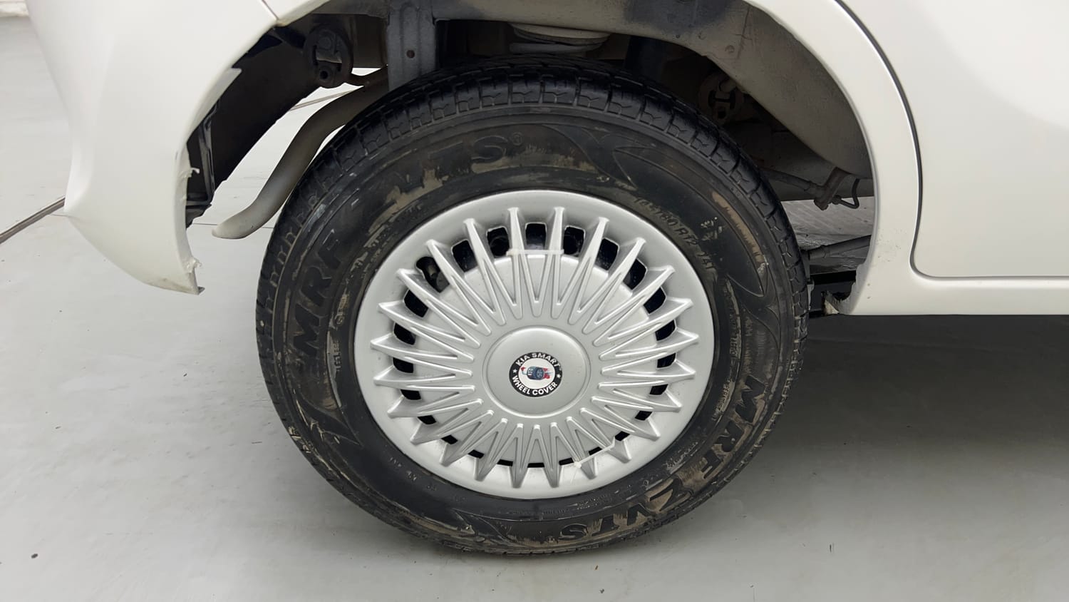 Used 2018 Maruti Suzuki Alto 800 VXi Petrol Manual tyres RIGHT REAR TYRE RIM VIEW