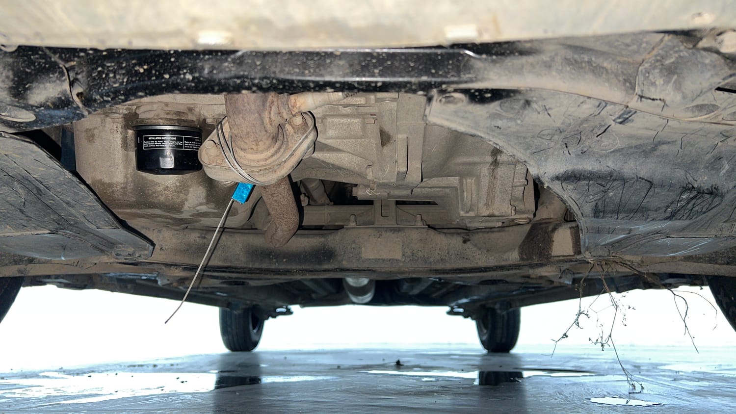 Used 2016 Maruti Suzuki Swift VXI (O) Petrol Manual extra FRONT LEFT UNDERBODY VIEW