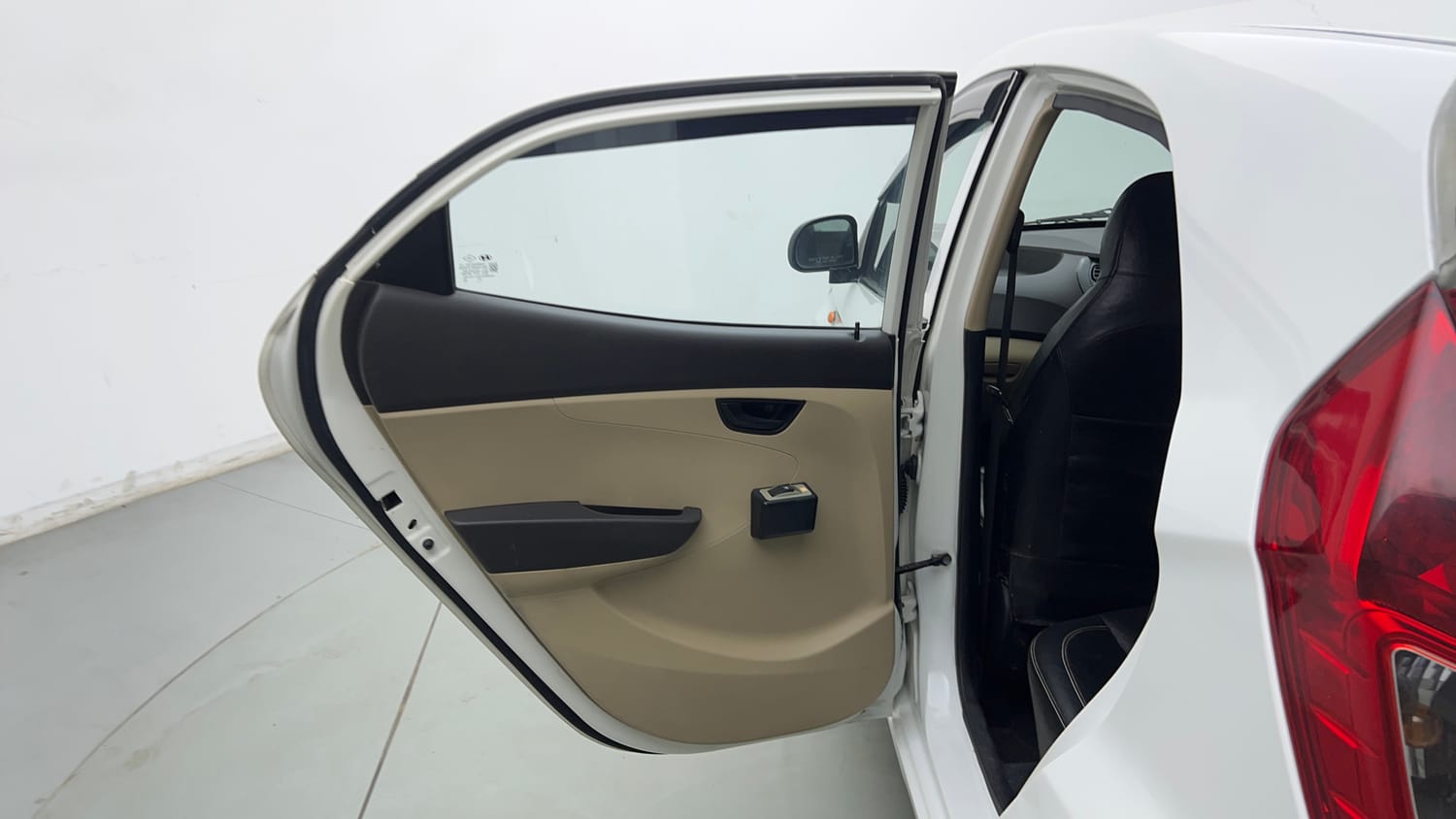 Used 2017 Hyundai Eon Magna + Petrol Manual interior LEFT REAR DOOR OPEN VIEW
