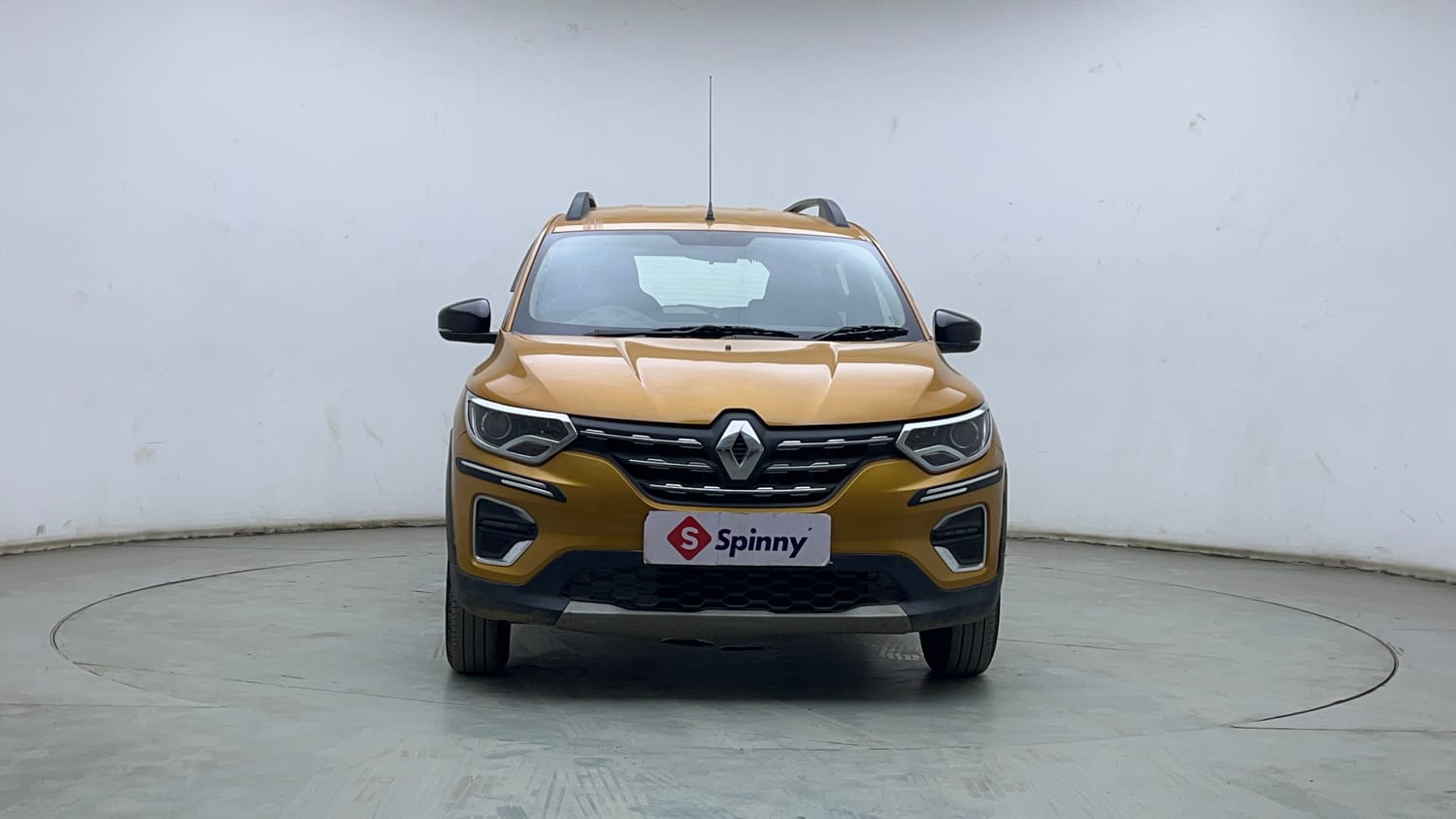 Used 2023 Renault Triber RXZ EASY-R AMT Petrol Automatic exterior FRONT VIEW