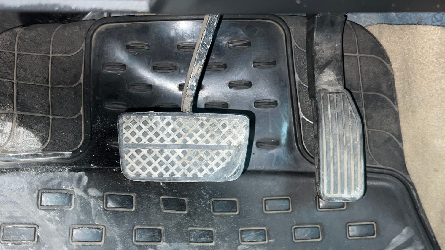 Used 2015 Honda City VX CVT Petrol Automatic interior PEDALS VIEW