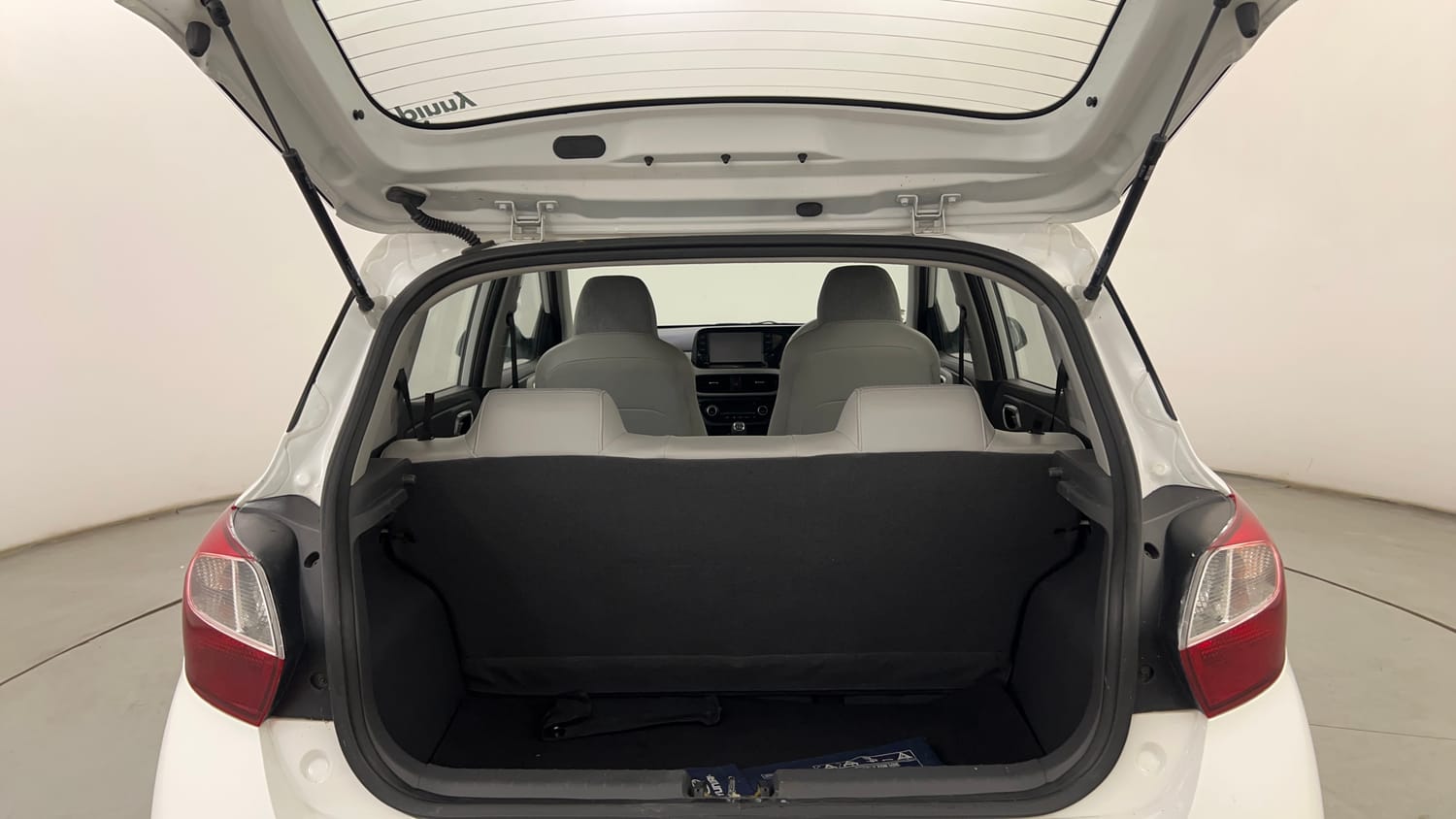Used 2020 Hyundai Grand i10 Nios Sportz 1.2 Kappa VTVT Petrol Manual interior DICKY INSIDE VIEW