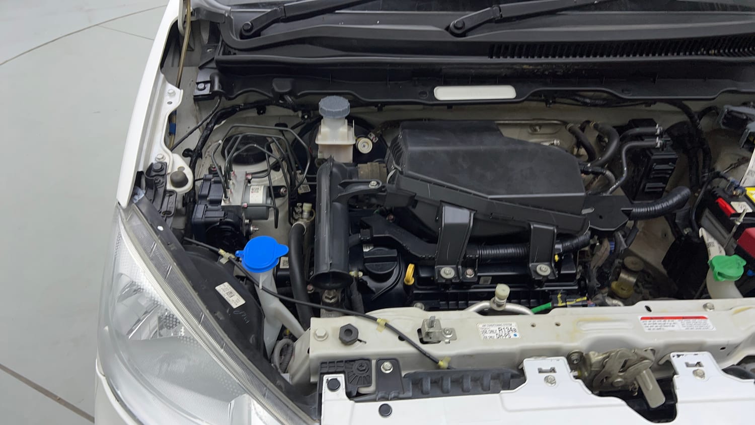 Used 2023 Maruti Suzuki Alto K10 LXi Petrol Manual engine ENGINE RIGHT SIDE VIEW