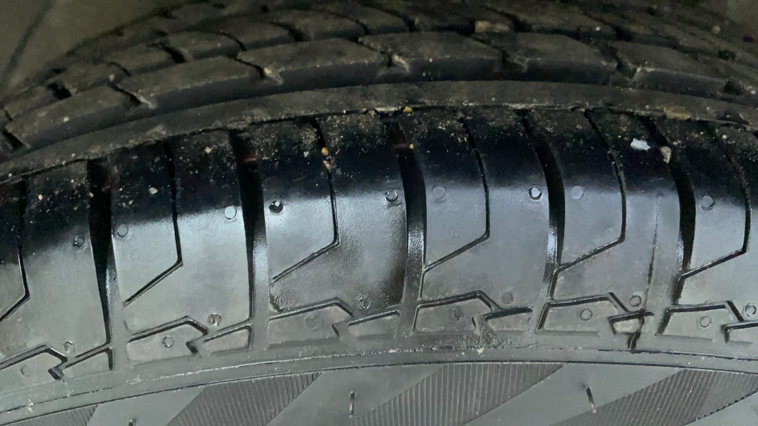 Used 2019 Hyundai Elite i20 Magna Plus 1.2 + CNG (Outside Fitted) Cng Manual tyres RIGHT REAR TYRE TREAD VIEW