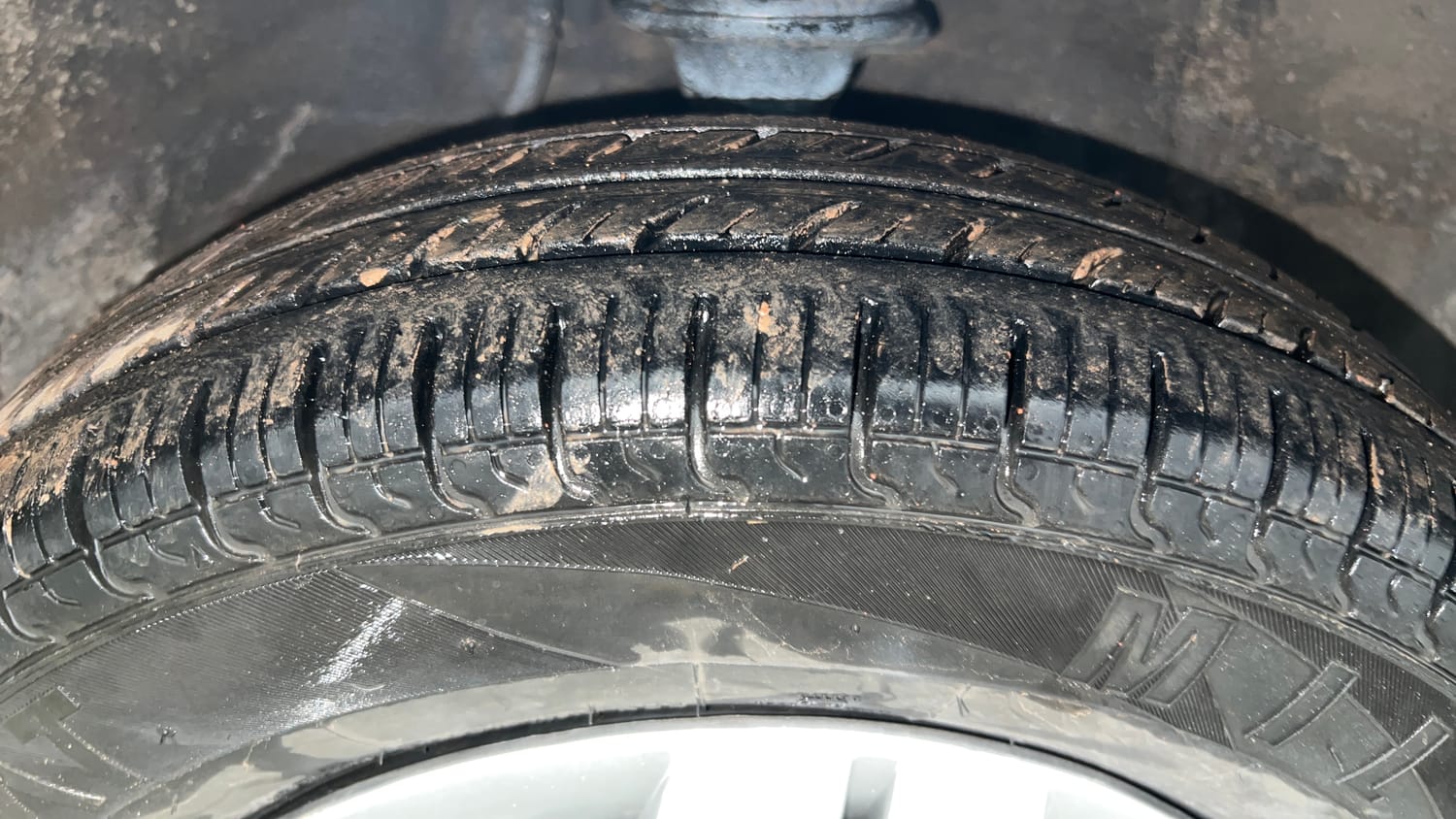 Used 2013 Maruti Suzuki Alto 800 Lxi Petrol Manual tyres RIGHT FRONT TYRE TREAD VIEW