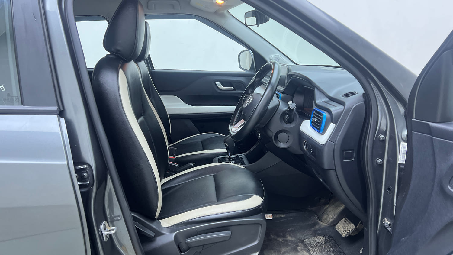 Used 2022 Tata Punch Creative AMT Petrol Automatic interior RIGHT SIDE FRONT DOOR CABIN VIEW