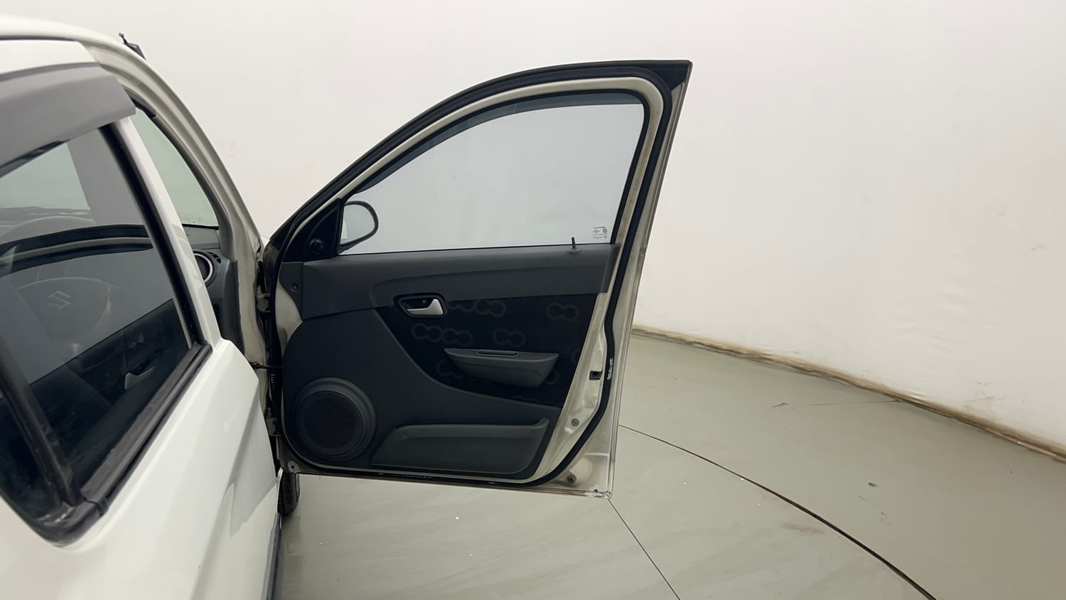 Used 2013 Maruti Suzuki Alto 800 Lxi Petrol Manual interior RIGHT FRONT DOOR OPEN VIEW