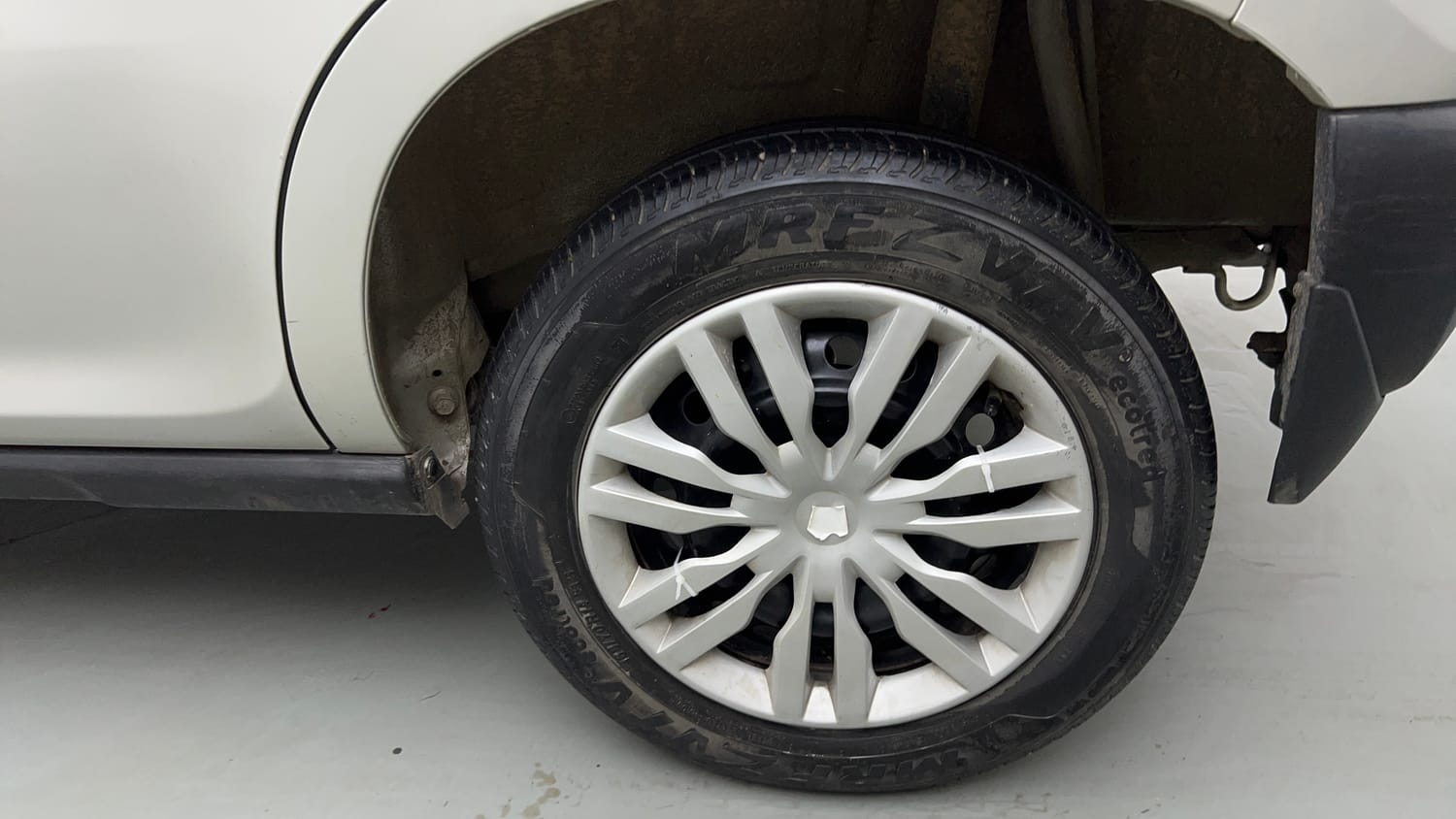 Used 2024 Maruti Suzuki S-Presso VXi S-CNG Cng Manual tyres LEFT REAR TYRE RIM VIEW