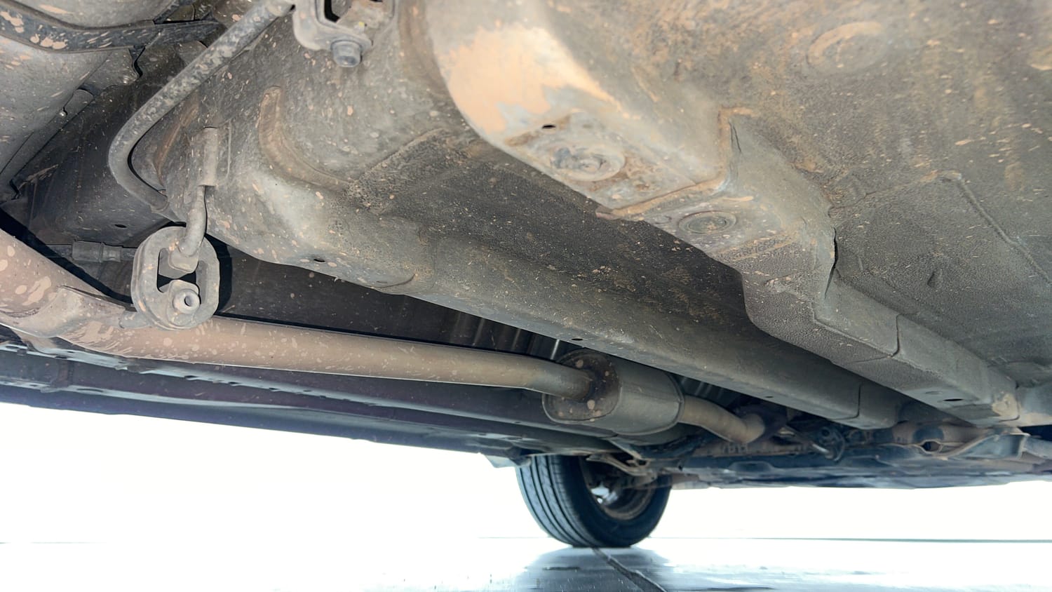 Used 2019 Hyundai Creta SX 1.6 Petrol Petrol Manual extra REAR RIGHT UNDERBODY VIEW