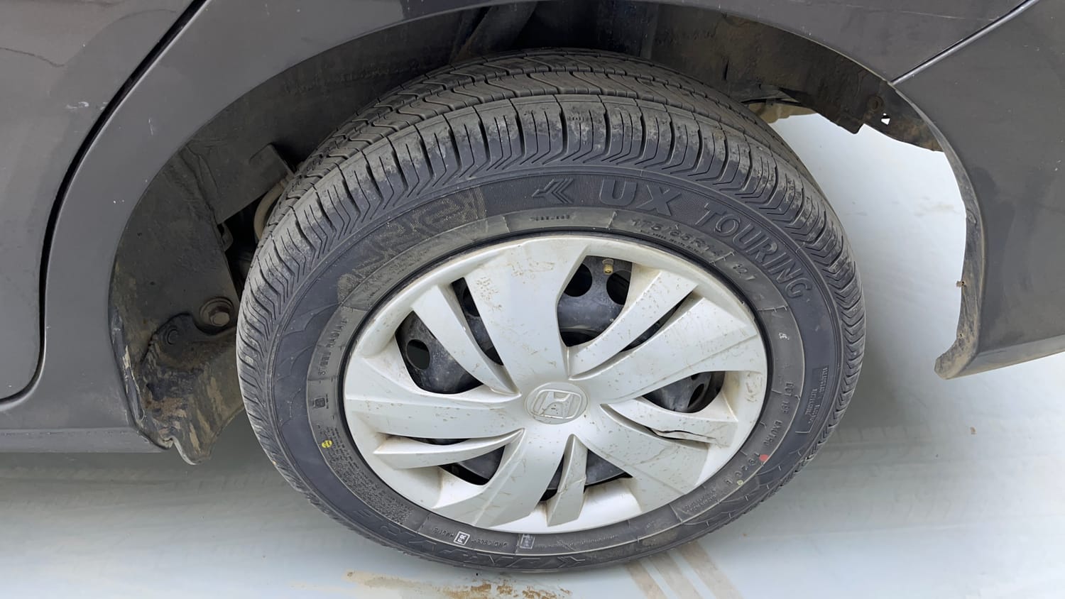 Used 2019 Honda Amaze 1.2 S MT Petrol Petrol Manual tyres LEFT REAR TYRE RIM VIEW