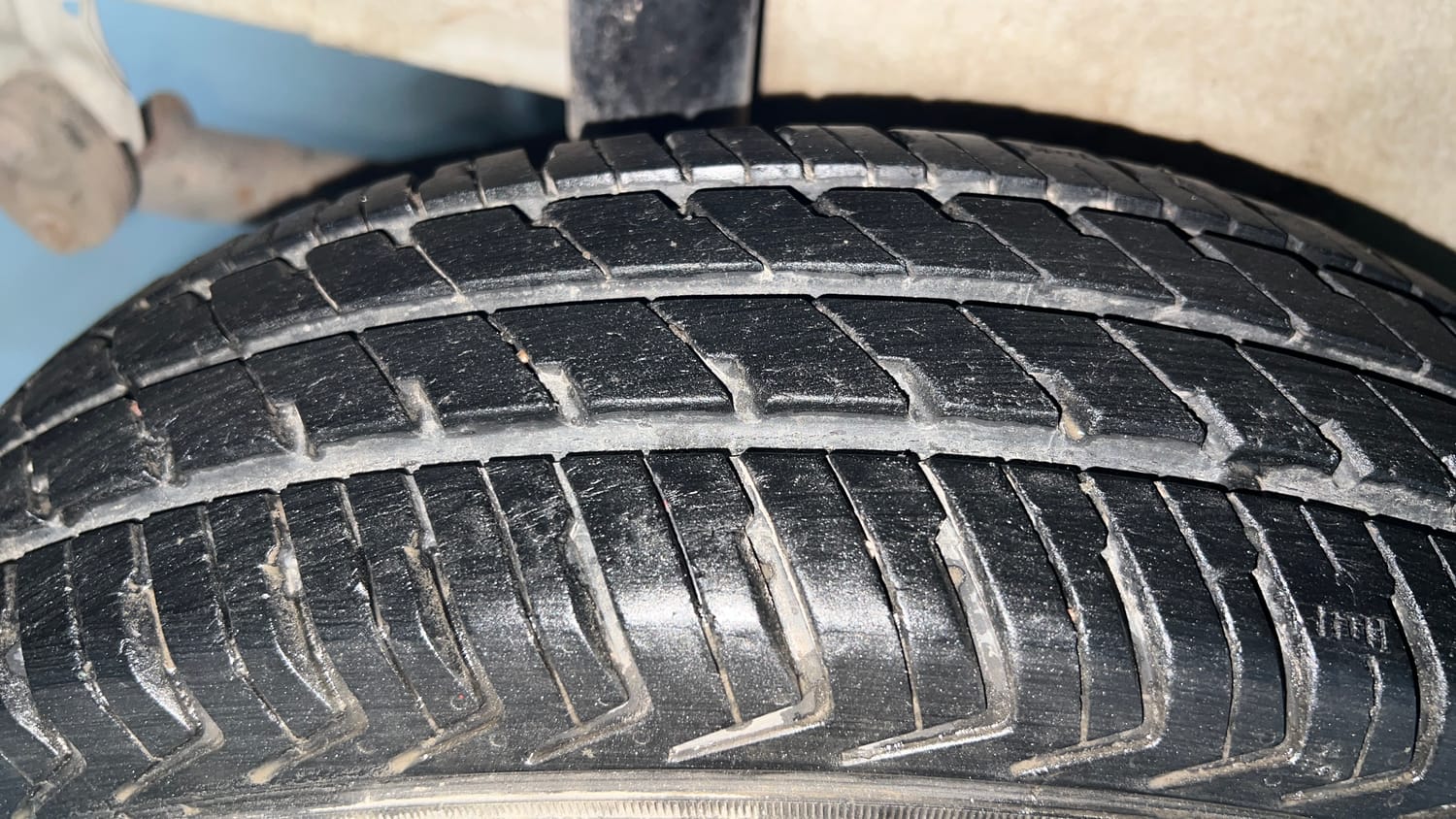 Used 2023 Maruti Suzuki Alto K10 LXi Petrol Manual tyres RIGHT REAR TYRE TREAD VIEW