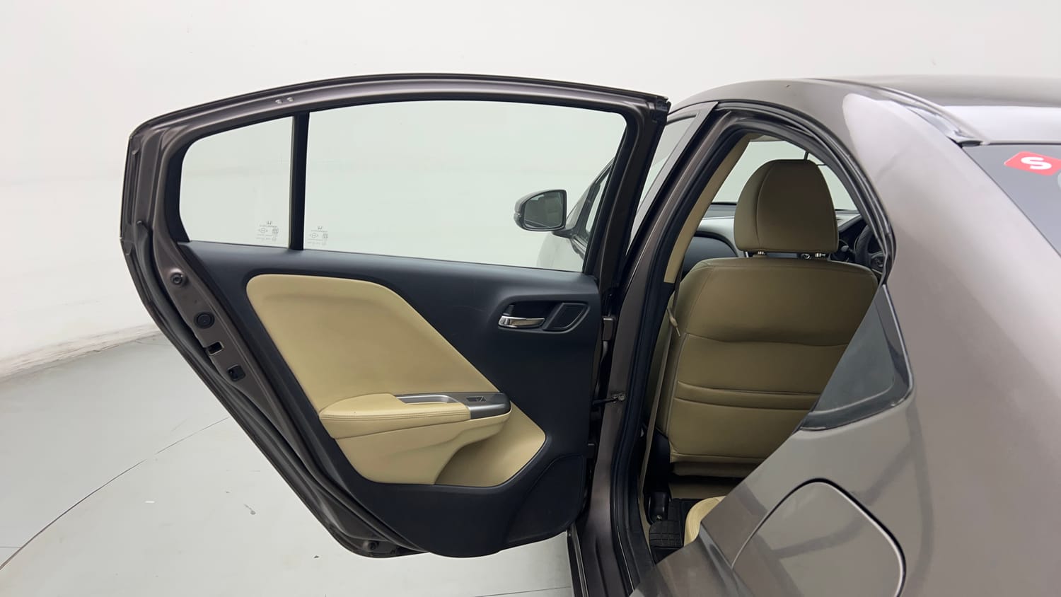 Used 2015 Honda City VX CVT Petrol Automatic interior LEFT REAR DOOR OPEN VIEW