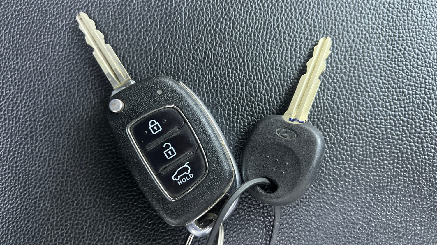 Used 2018 Hyundai Elite i20 Asta 1.2 Petrol Manual extra CAR KEY VIEW