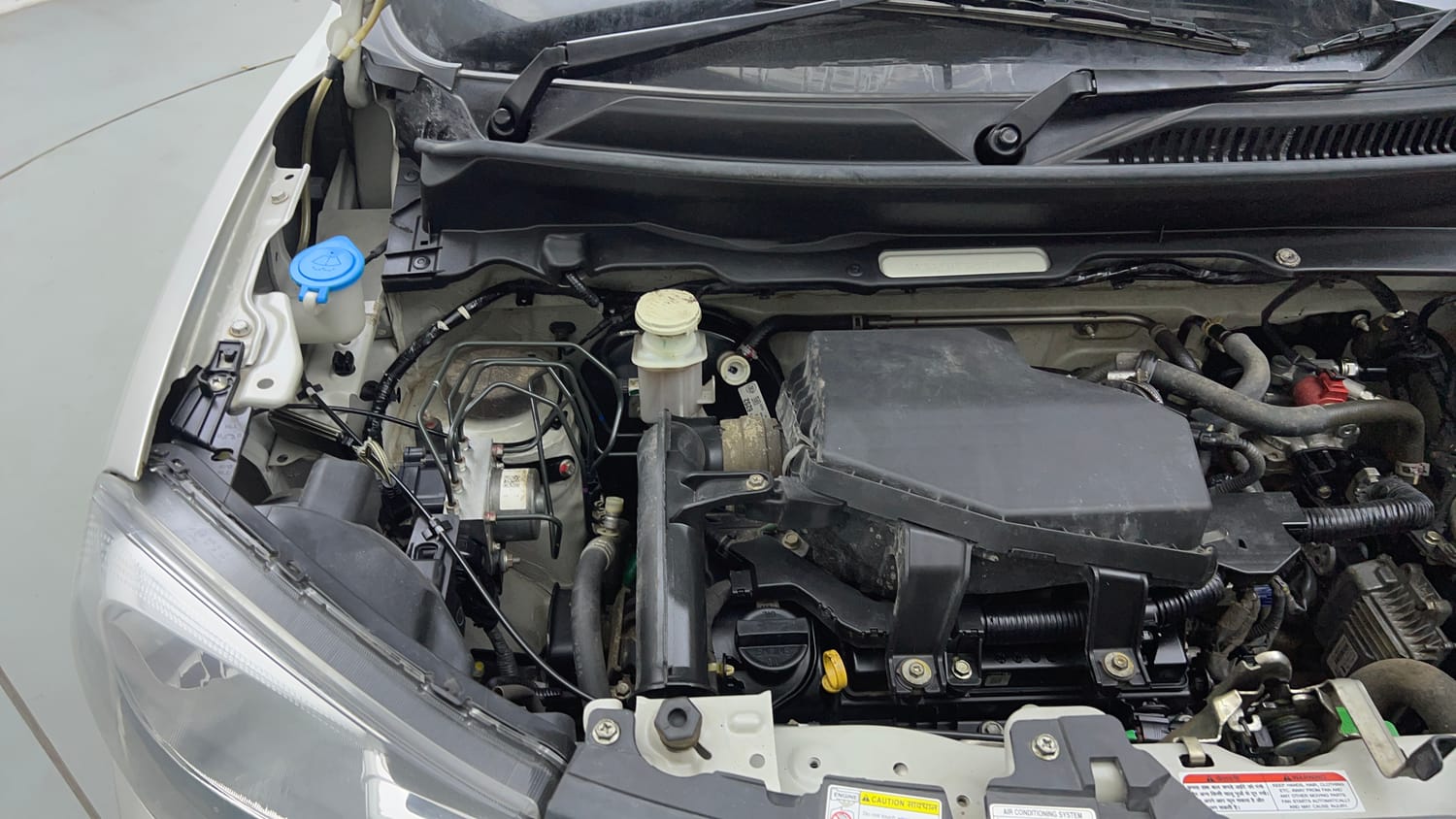 Used 2024 Maruti Suzuki S-Presso VXi S-CNG Cng Manual engine ENGINE RIGHT SIDE VIEW
