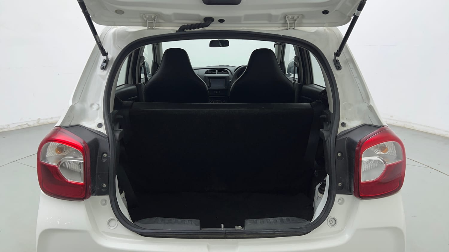 Used 2023 Maruti Suzuki Alto K10 LXi Petrol Manual interior DICKY INSIDE VIEW