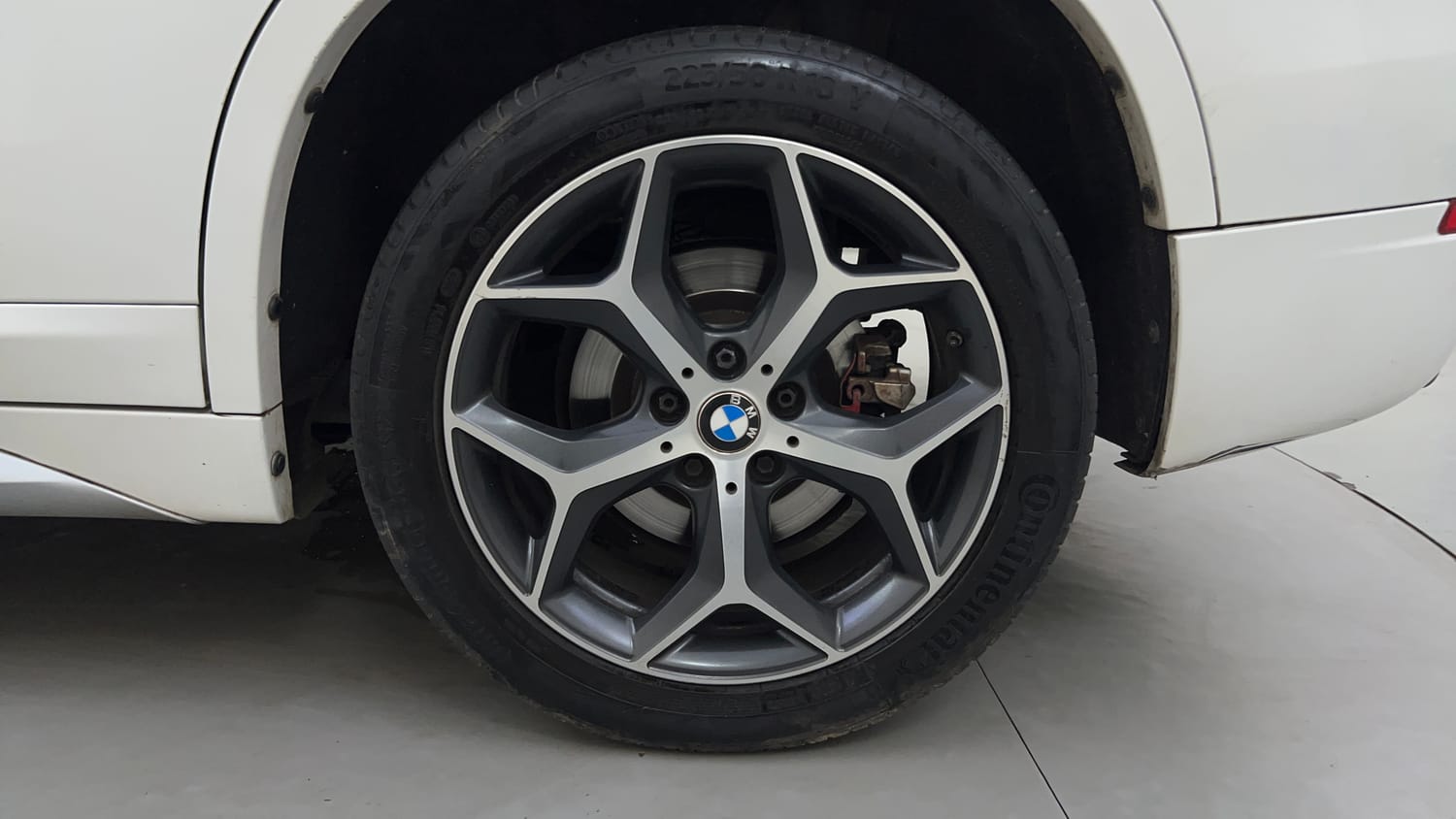 Used 2019 BMW X1 sDrive20d xLine Diesel Automatic tyres LEFT REAR TYRE RIM VIEW