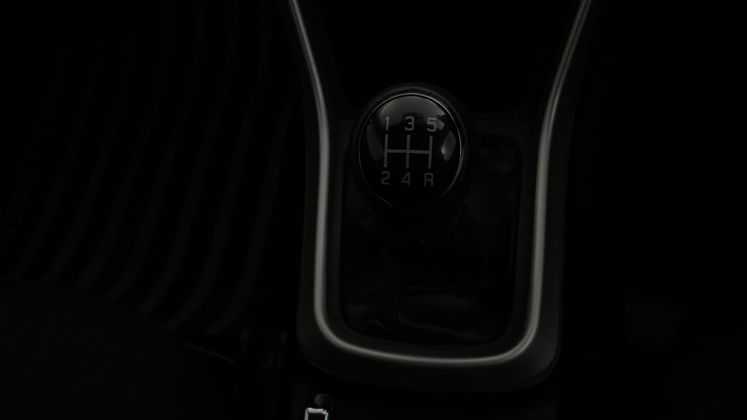 Used 2016 Maruti Suzuki S-Cross Zeta 1.3 Diesel Manual interior GEAR  KNOB VIEW