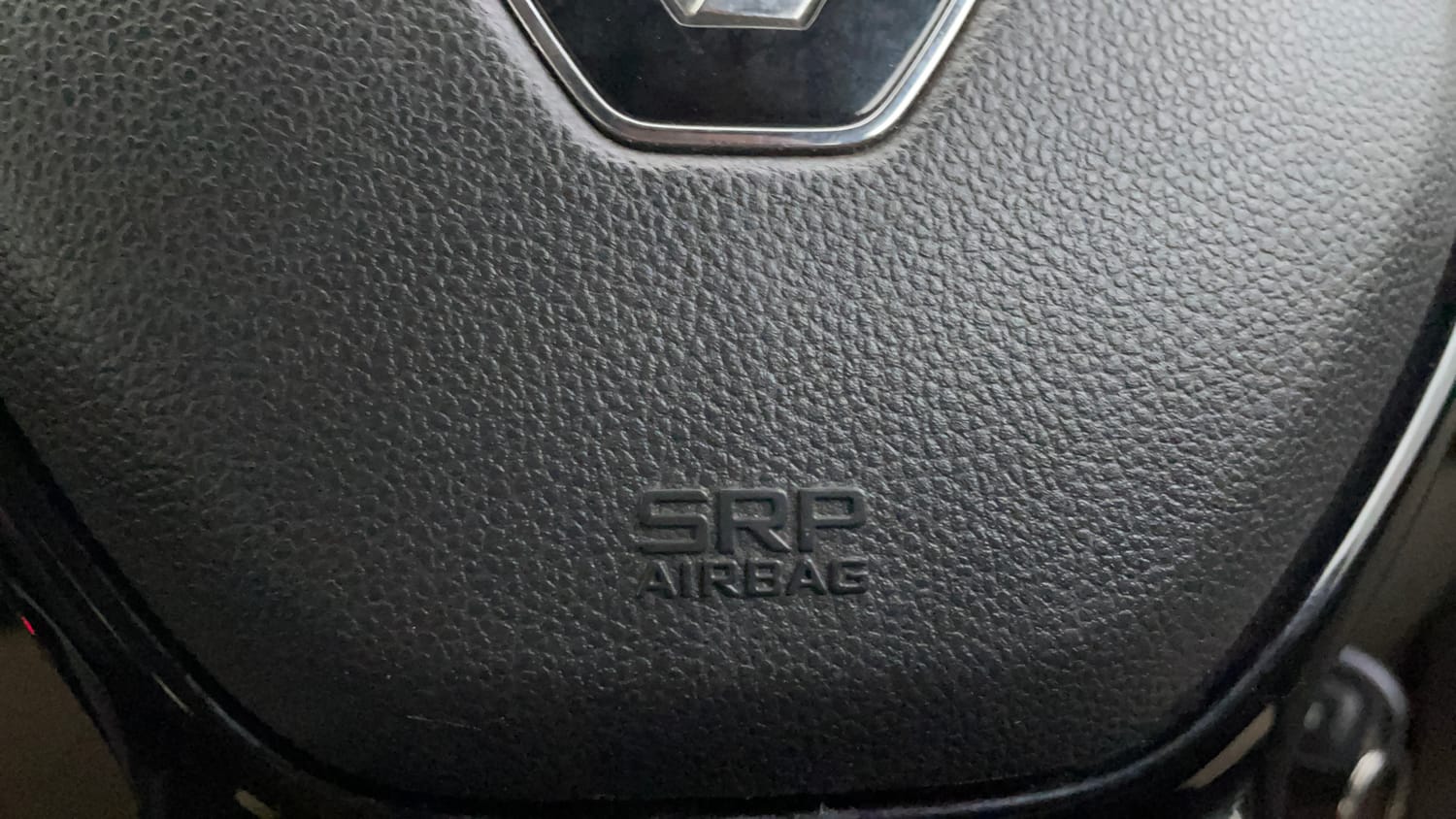 Used 2022 Renault Triber RXT Petrol Manual top_features Airbags