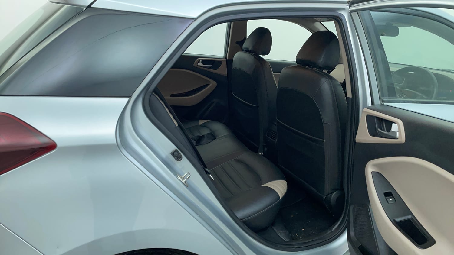 Used 2019 Hyundai Elite i20 Magna Plus 1.2 + CNG (Outside Fitted) Cng Manual interior RIGHT SIDE REAR DOOR CABIN VIEW