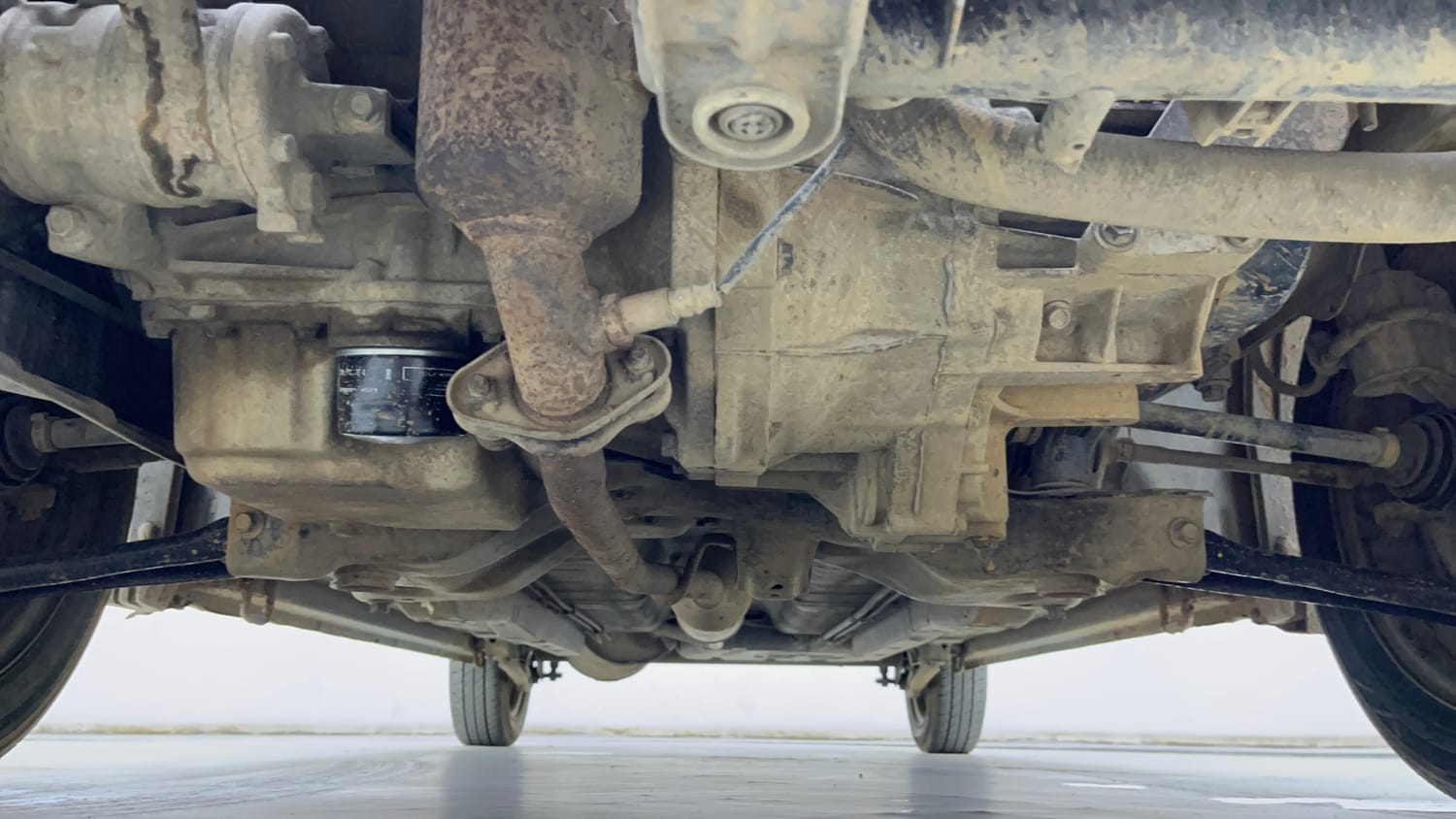 Used 2014 Maruti Suzuki Wagon R VXI Petrol Manual extra FRONT LEFT UNDERBODY VIEW