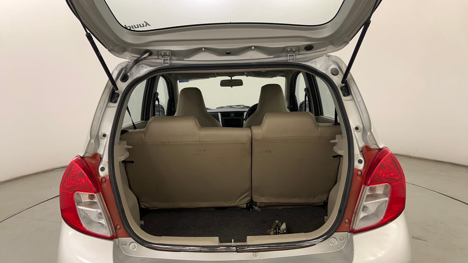 Used 2019 Maruti Suzuki Celerio VXi AMT Petrol Automatic interior DICKY INSIDE VIEW