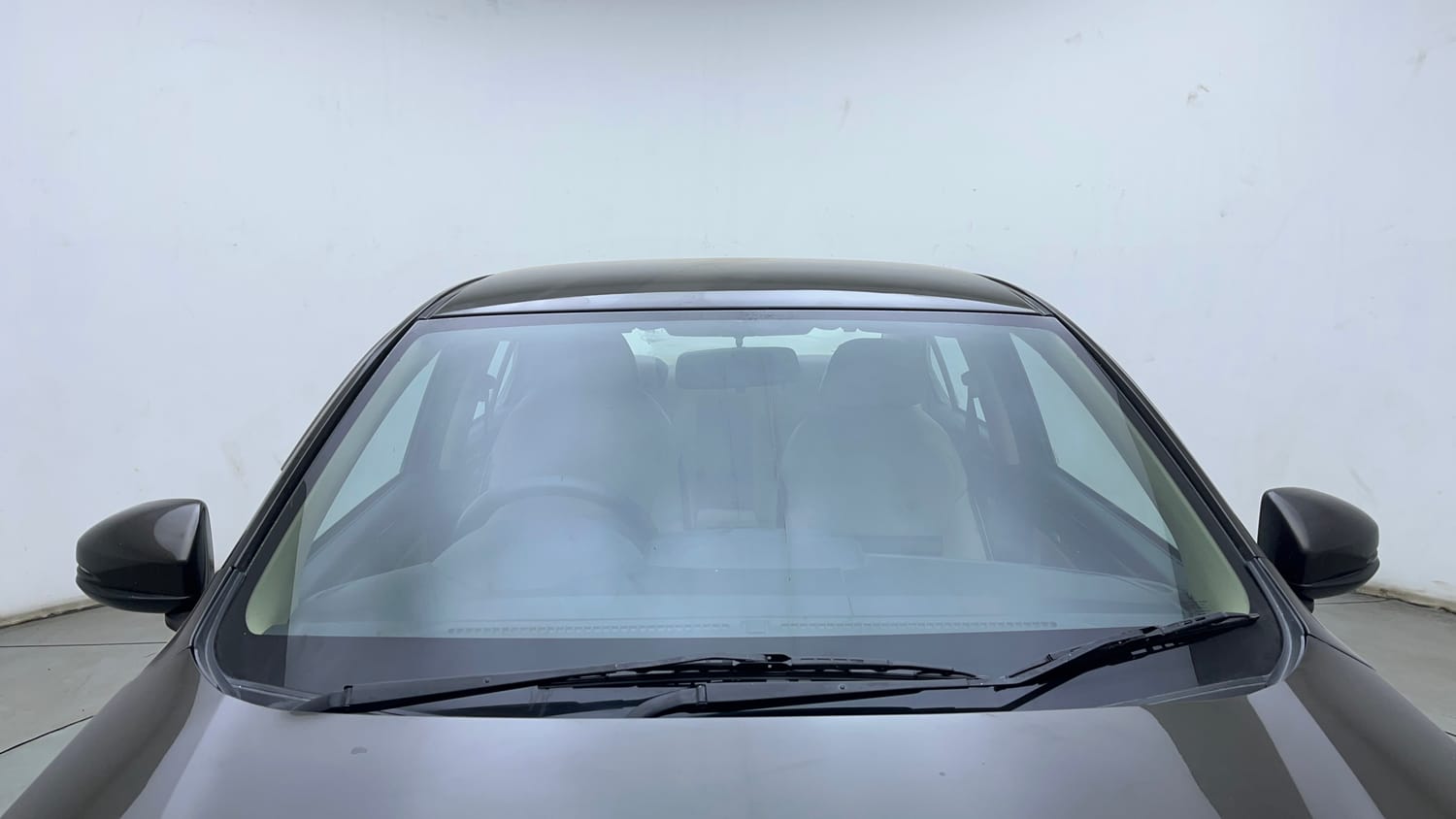 Used 2019 Honda Amaze 1.2 S MT Petrol Petrol Manual exterior FRONT WINDSHIELD VIEW