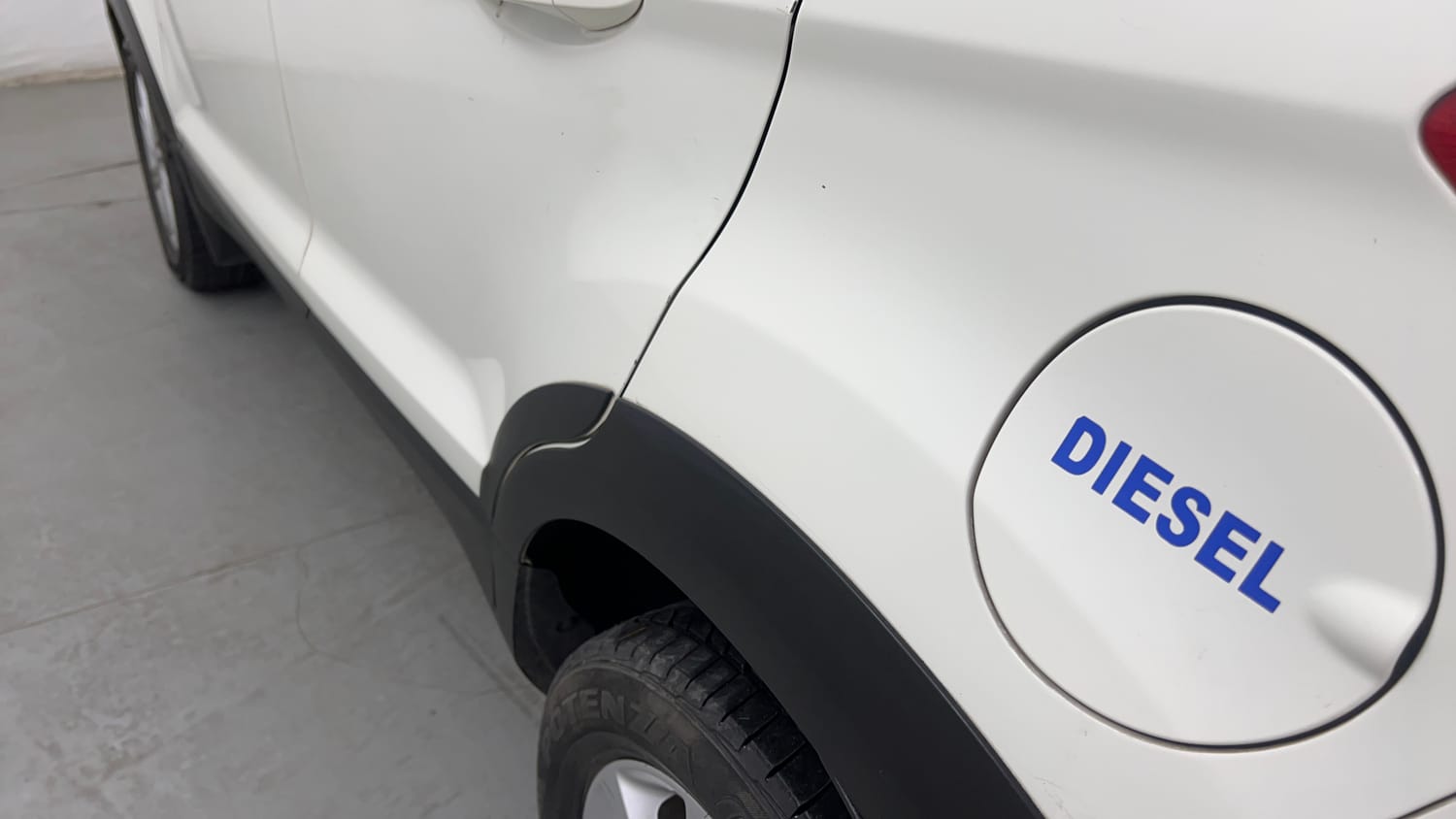 Used 2020 Ford EcoSport Titanium 1.5L TDCi Diesel Manual dents MINOR DENT