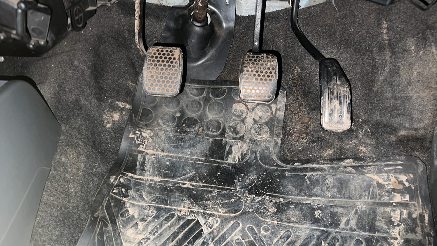 Used 2013 Maruti Suzuki Alto 800 Lxi Petrol Manual interior PEDALS VIEW