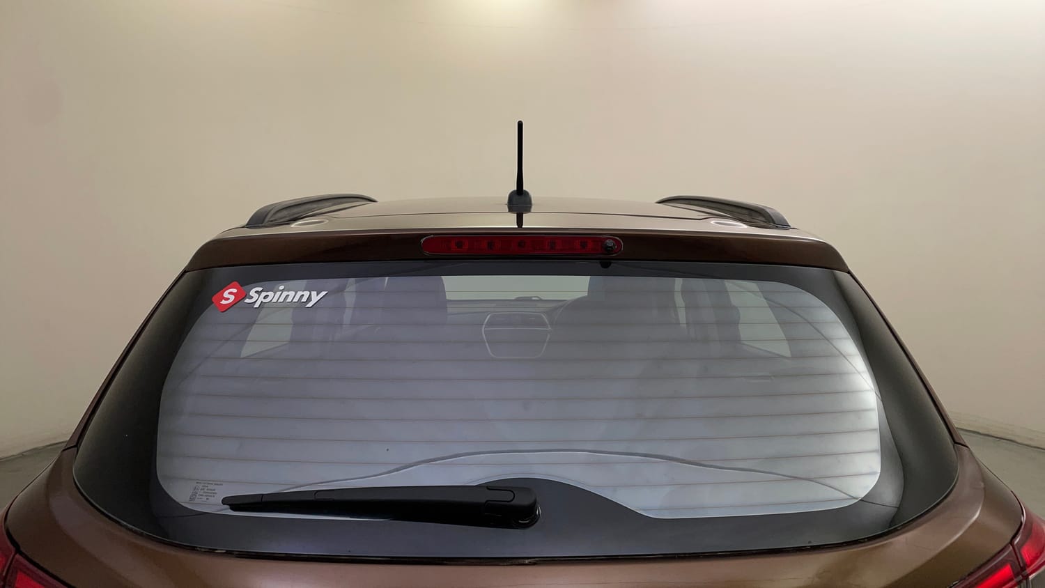 Used 2016 Maruti Suzuki S-Cross Zeta 1.3 Diesel Manual exterior BACK WINDSHIELD VIEW