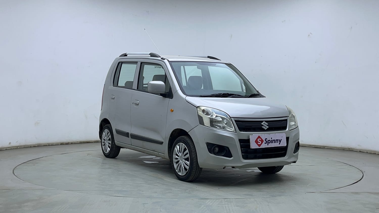 Used 2014 Maruti Suzuki Wagon R VXI Petrol Manual exterior RIGHT FRONT CORNER VIEW