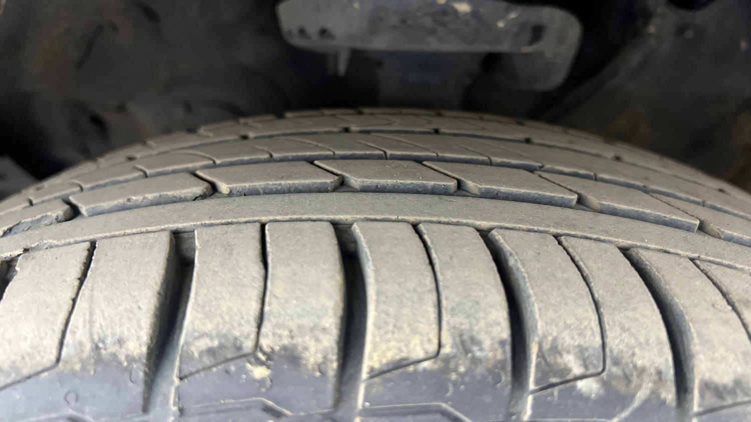 Used 2026 Kia Seltos GTX Plus 1.5 Turbo Petrol DCT Petrol Automatic tyres LEFT FRONT TYRE TREAD VIEW