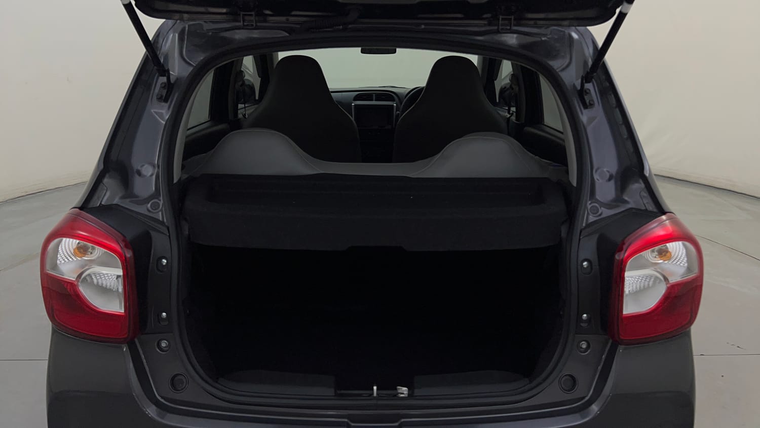 Used 2025 Maruti Suzuki Alto K10 VXi Plus (O) Petrol Manual interior DICKY INSIDE VIEW