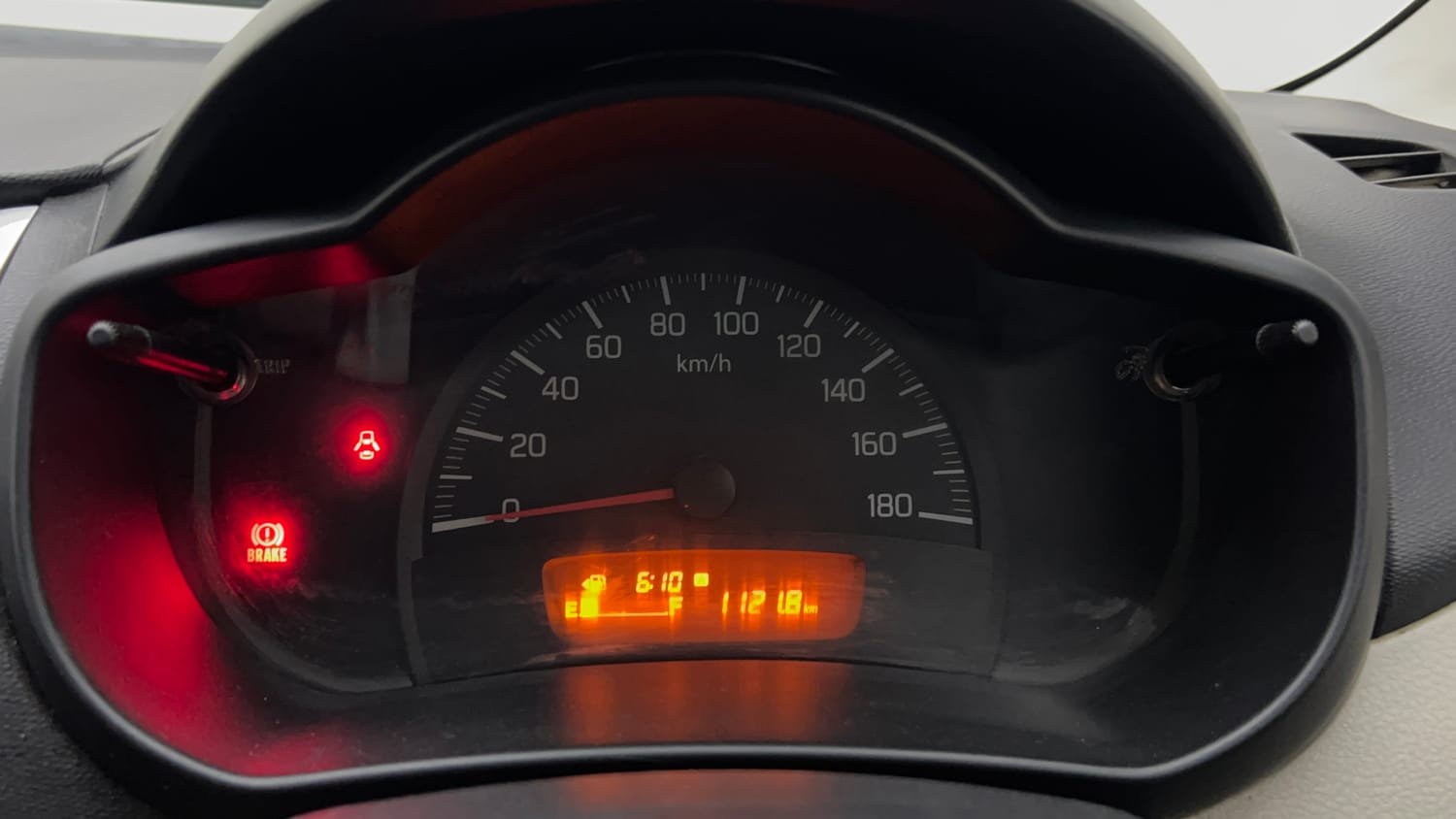 Used 2016 Maruti Suzuki Celerio VXi Petrol Manual interior CLUSTERMETER VIEW