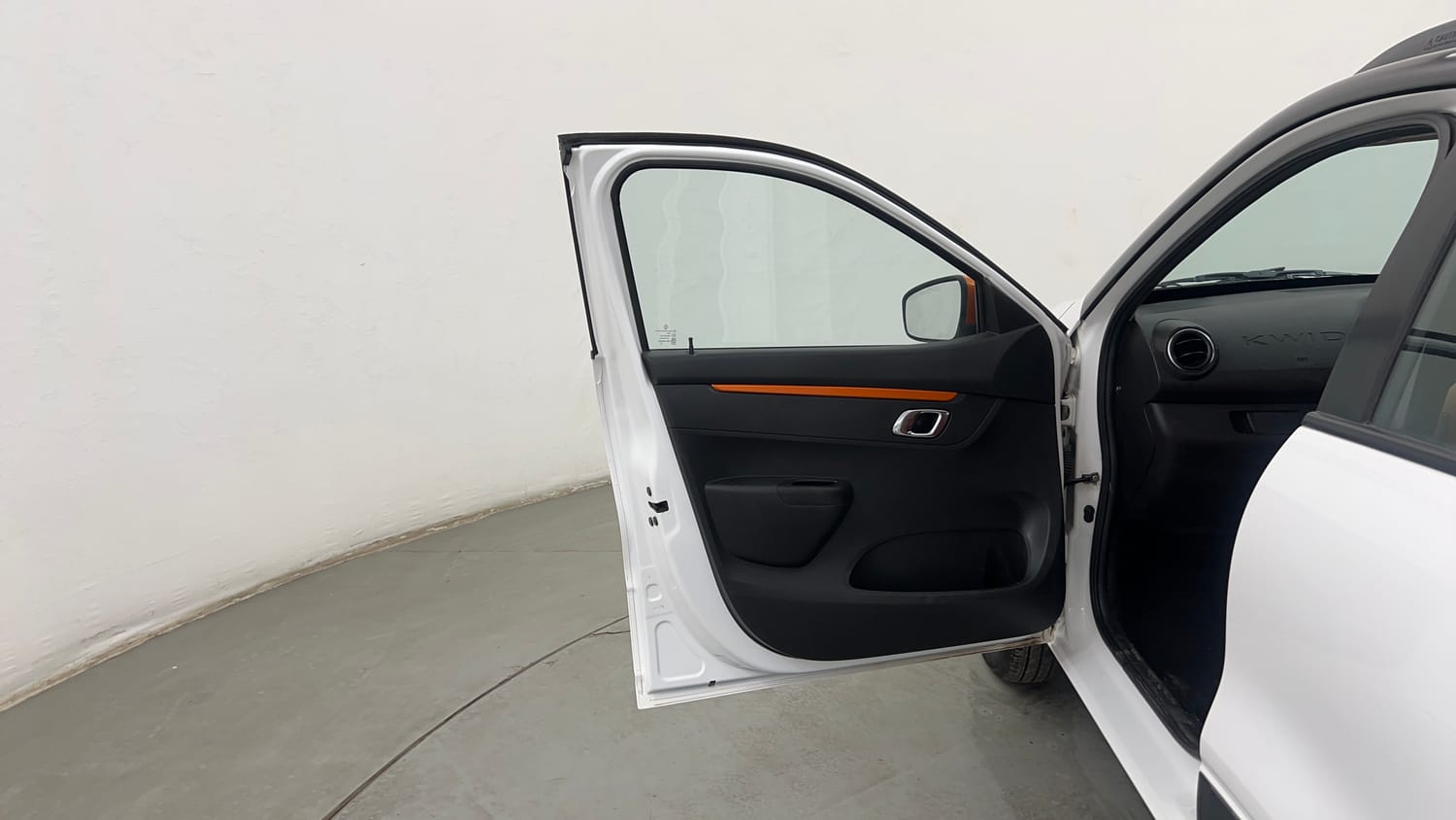 Used 2022 Renault Kwid CLIMBER 1.0 AMT (O) Dual Tone Petrol Automatic interior LEFT FRONT DOOR OPEN VIEW