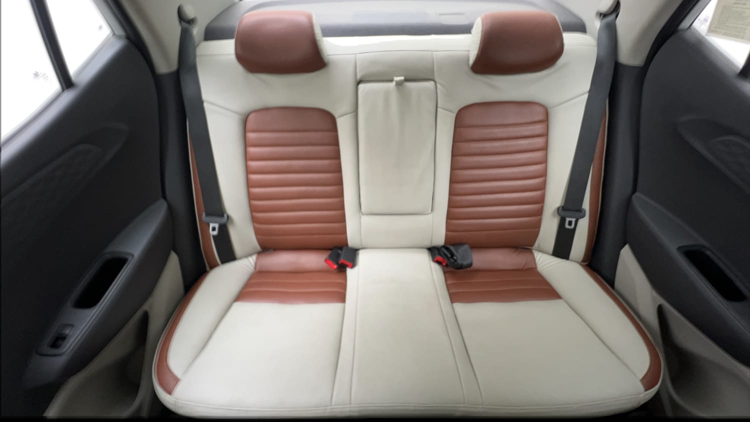 Used 2021 Hyundai Aura S 1.2 CNG Cng Manual interior REAR SEAT CONDITION VIEW