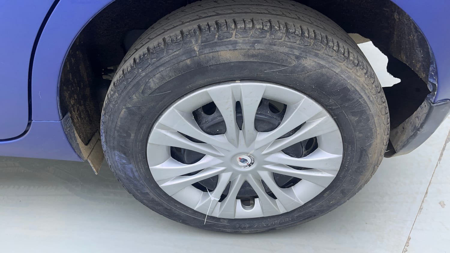 Used 2017 Maruti Suzuki Baleno Delta 1.2 Petrol Manual tyres LEFT REAR TYRE RIM VIEW