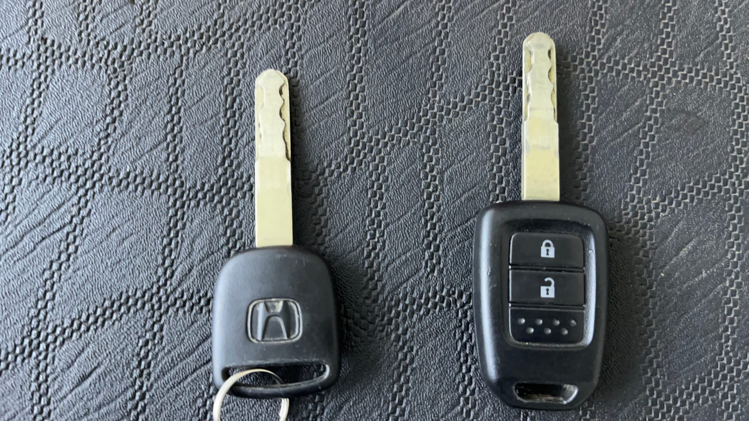 Used 2019 Honda Amaze 1.2 S MT Petrol Petrol Manual extra CAR KEY VIEW