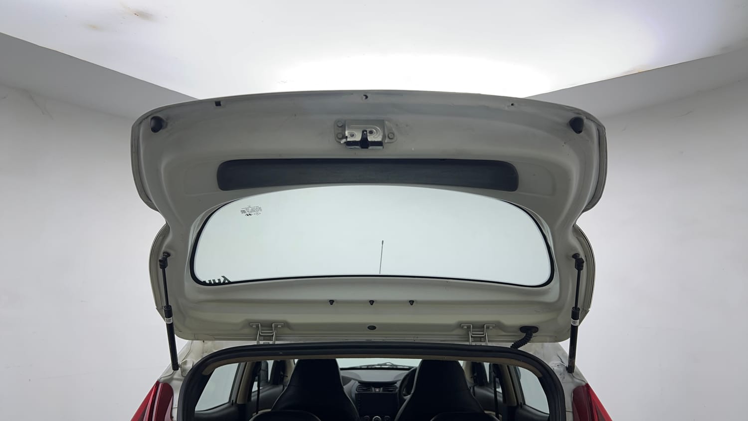 Used 2017 Hyundai Eon Magna + Petrol Manual interior DICKY DOOR OPEN VIEW