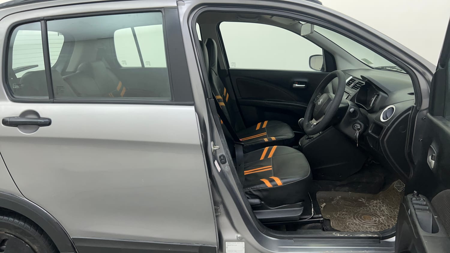 Used 2018 Maruti Suzuki Celerio X Zxi AMT Petrol Automatic interior RIGHT SIDE FRONT DOOR CABIN VIEW