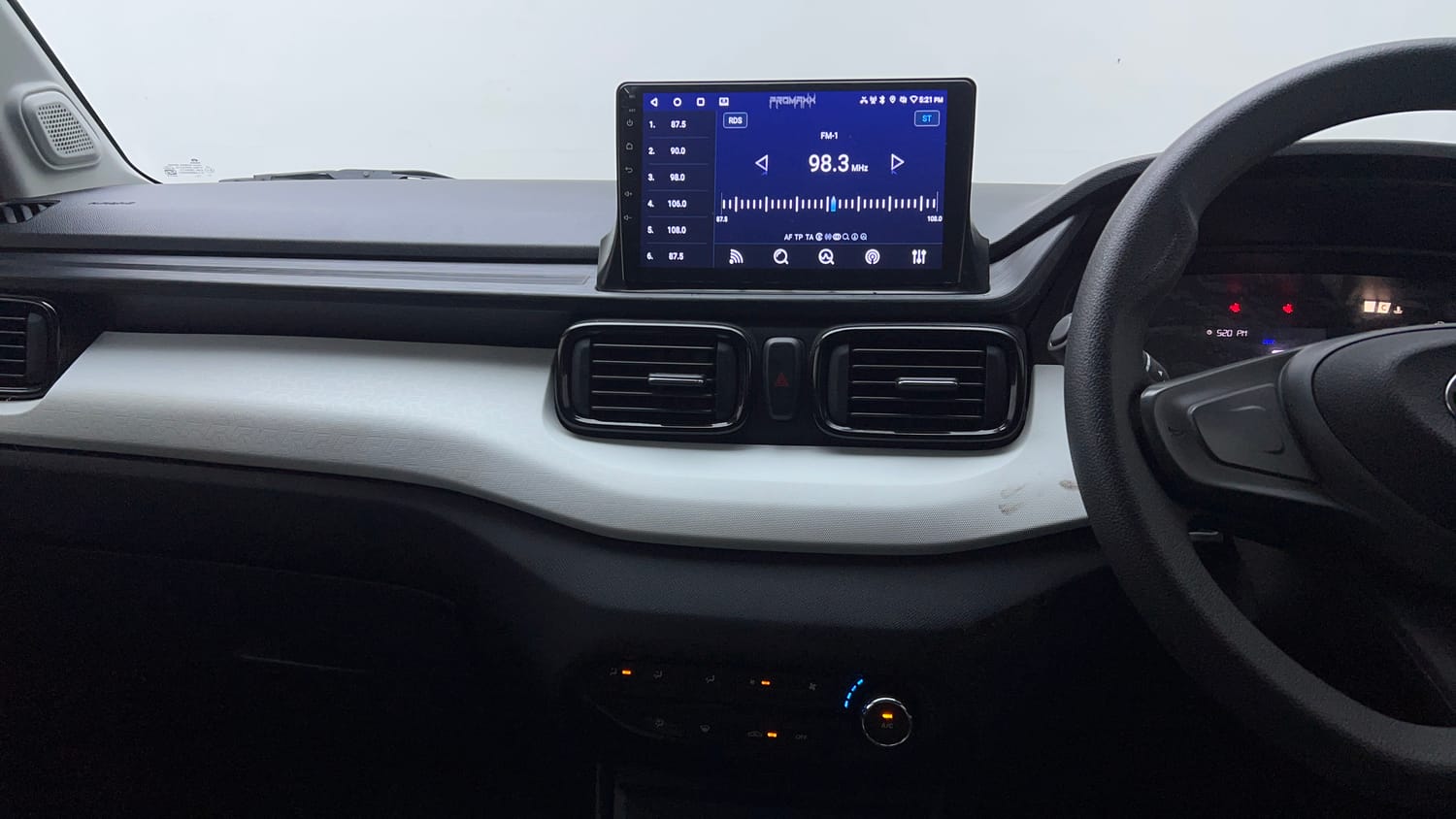Used 2025 Tata Punch Pure MT Petrol Manual interior MUSIC SYSTEM & AC CONTROL VIEW