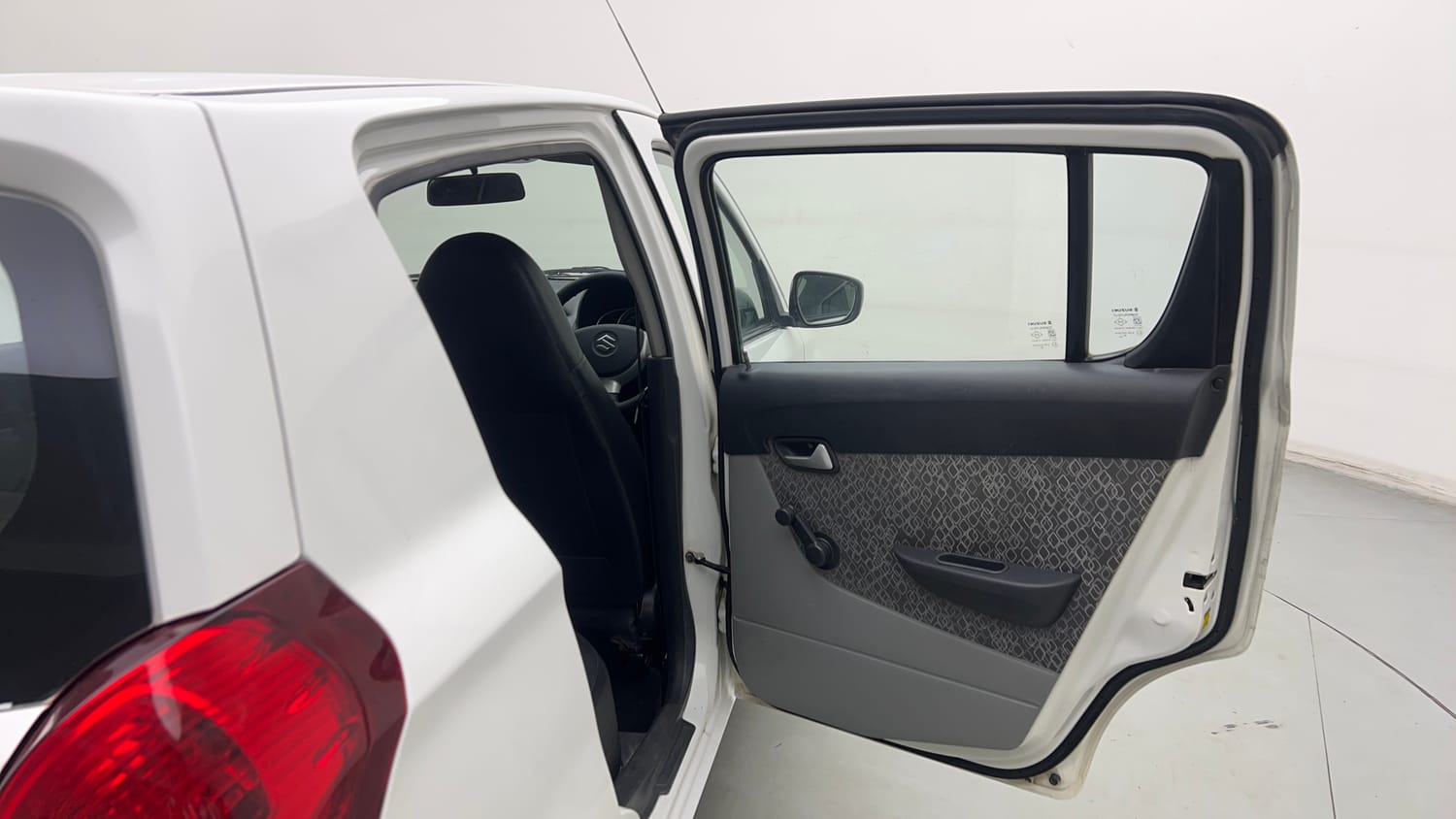 Used 2018 Maruti Suzuki Alto 800 VXi Petrol Manual interior RIGHT REAR DOOR OPEN VIEW