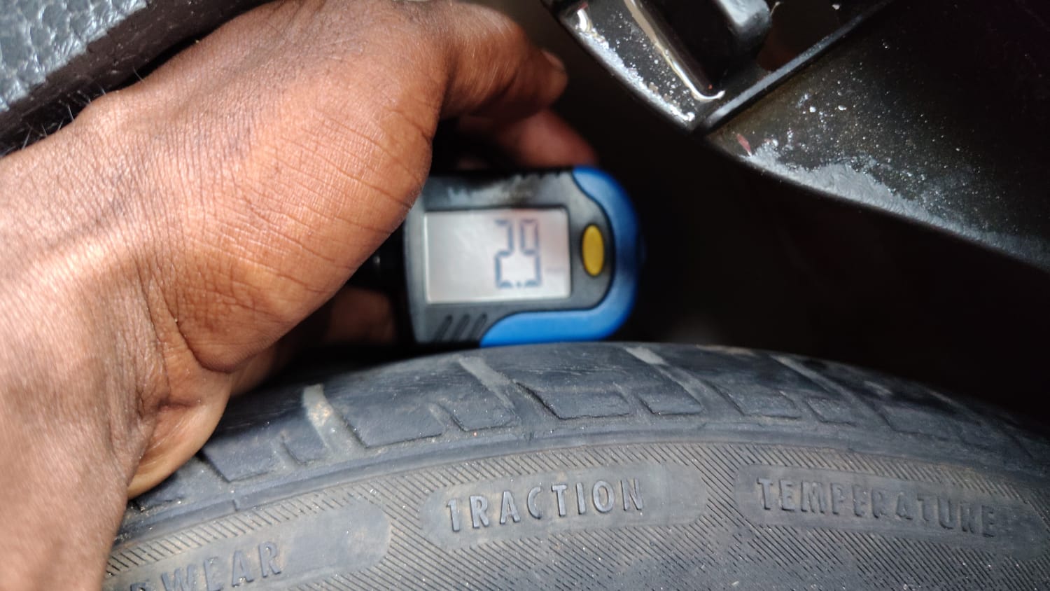 Used 2017 Maruti Suzuki Wagon R VXI Petrol Manual tyres SPARE TYRE VIEW