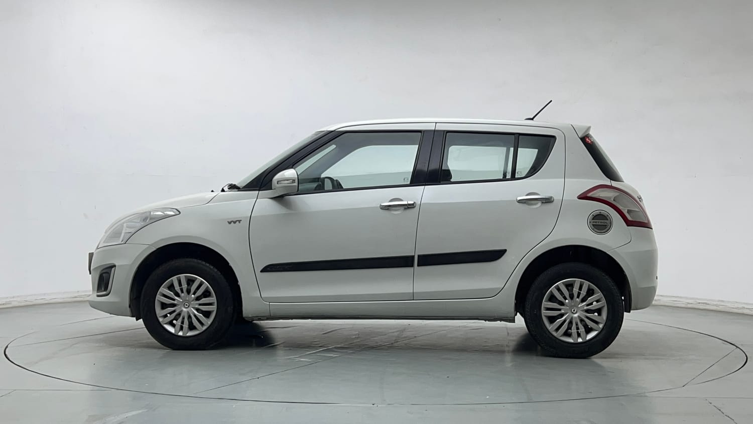 Used 2015 Maruti Suzuki Swift VXi Petrol Manual exterior LEFT SIDE VIEW