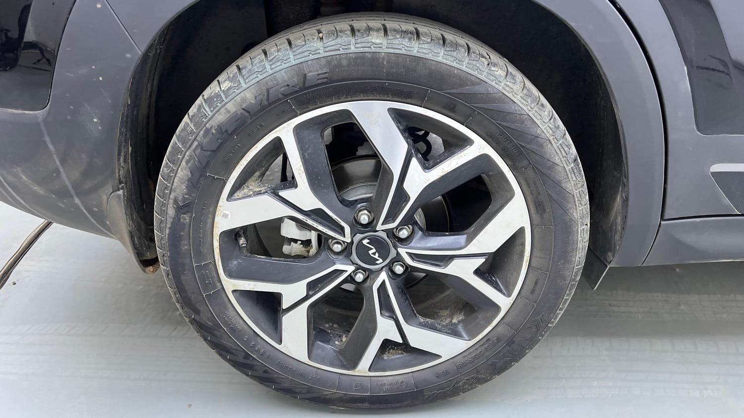 Used 2026 Kia Seltos GTX Plus 1.5 Turbo Petrol DCT Petrol Automatic tyres RIGHT REAR TYRE RIM VIEW