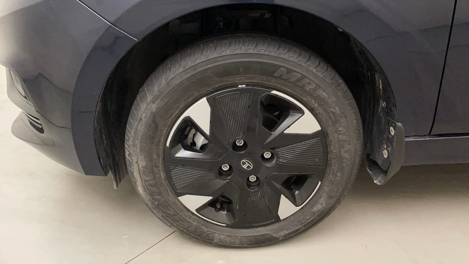 Used 2026 Tata Tiago XZA Petrol Automatic tyres LEFT FRONT TYRE RIM VIEW