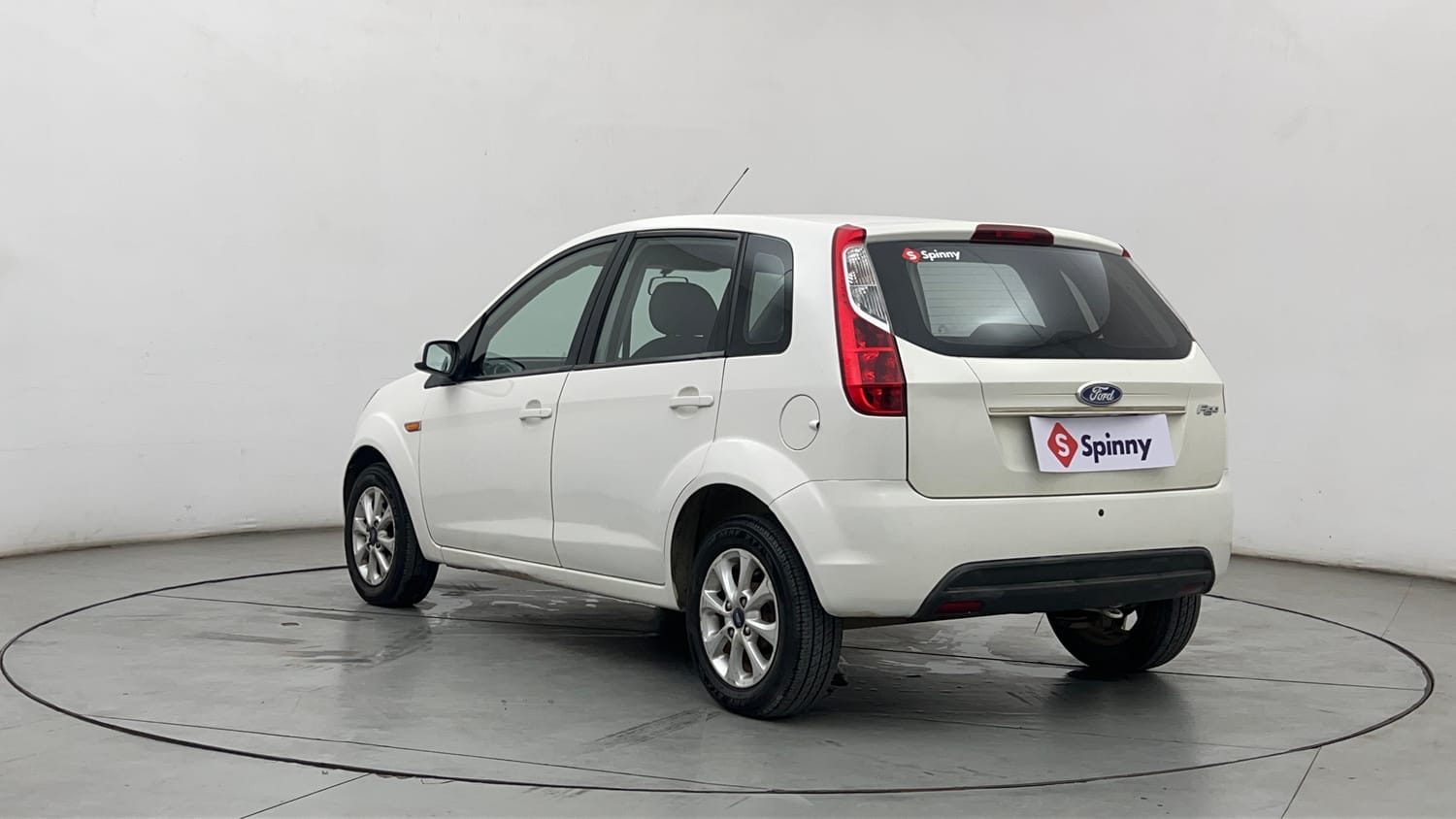 Used 2012 Ford Figo Duratec Petrol ZXI 1.2 Petrol Manual exterior LEFT REAR CORNER VIEW
