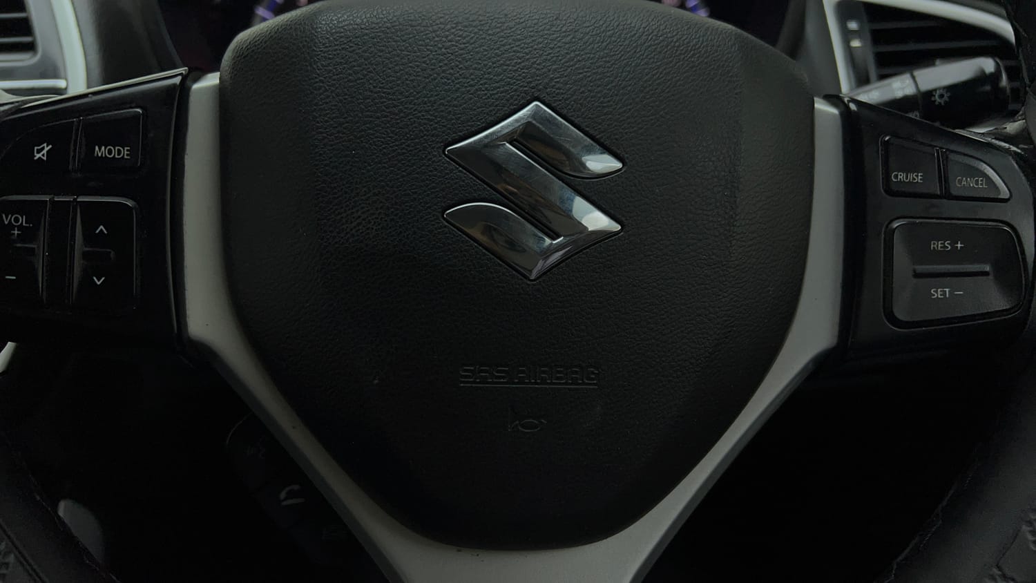Used 2021 Maruti Suzuki S-Cross Alpha AT Petrol Automatic top_features Airbags