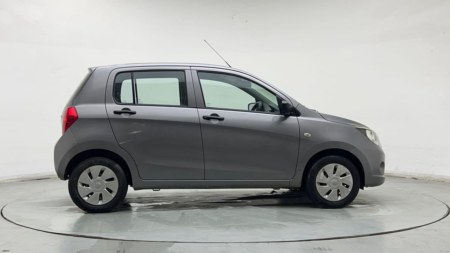 Used 2016 Maruti Suzuki Celerio VXi Petrol Manual exterior RIGHT SIDE VIEW
