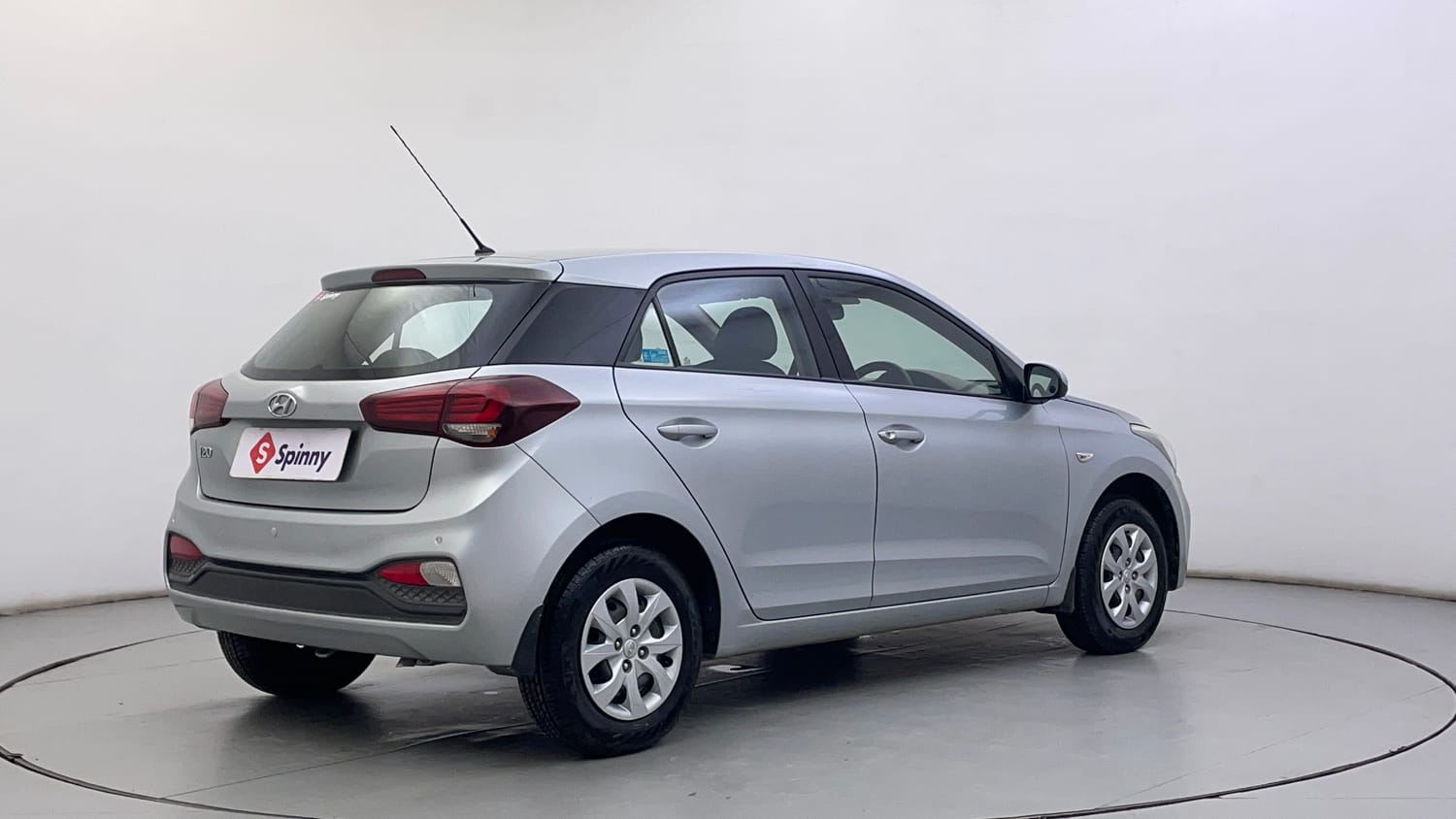 Used 2019 Hyundai Elite i20 Magna Plus 1.2 + CNG (Outside Fitted) Cng Manual exterior RIGHT REAR CORNER VIEW