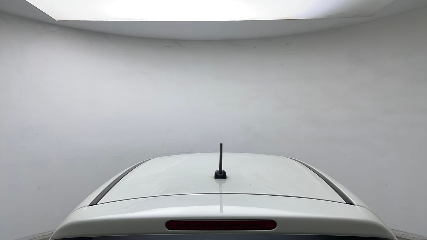 Used 2015 Maruti Suzuki Swift VXi Petrol Manual exterior EXTERIOR ROOF VIEW